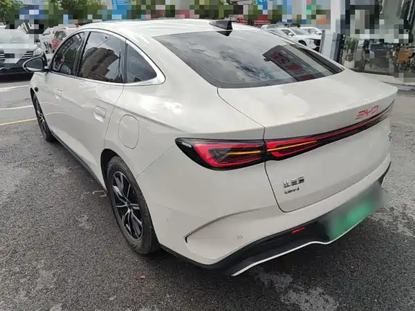 BYD Seal 06 2025