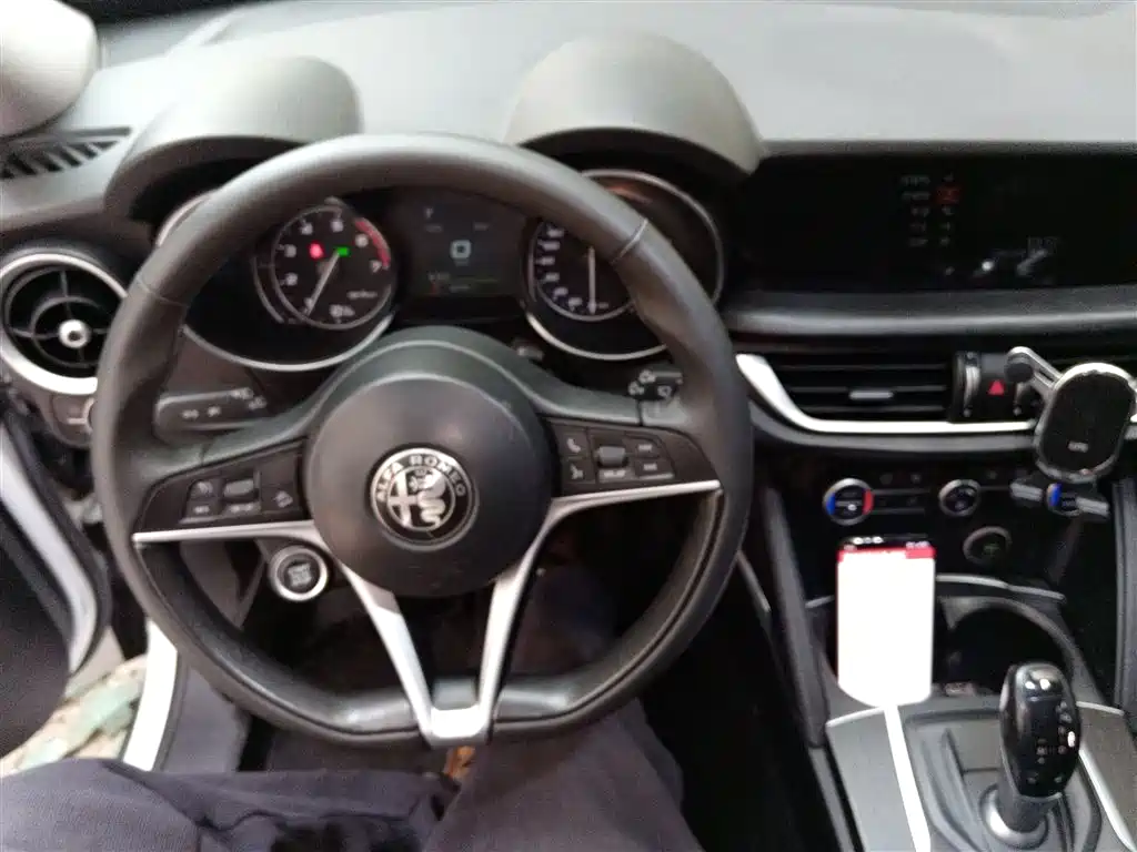 Alfa Romeo Stelvio 2018 — фото 7