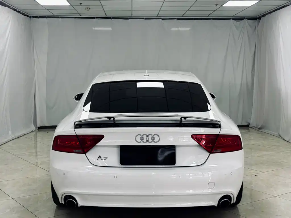 Audi A7 2014 — фото 18