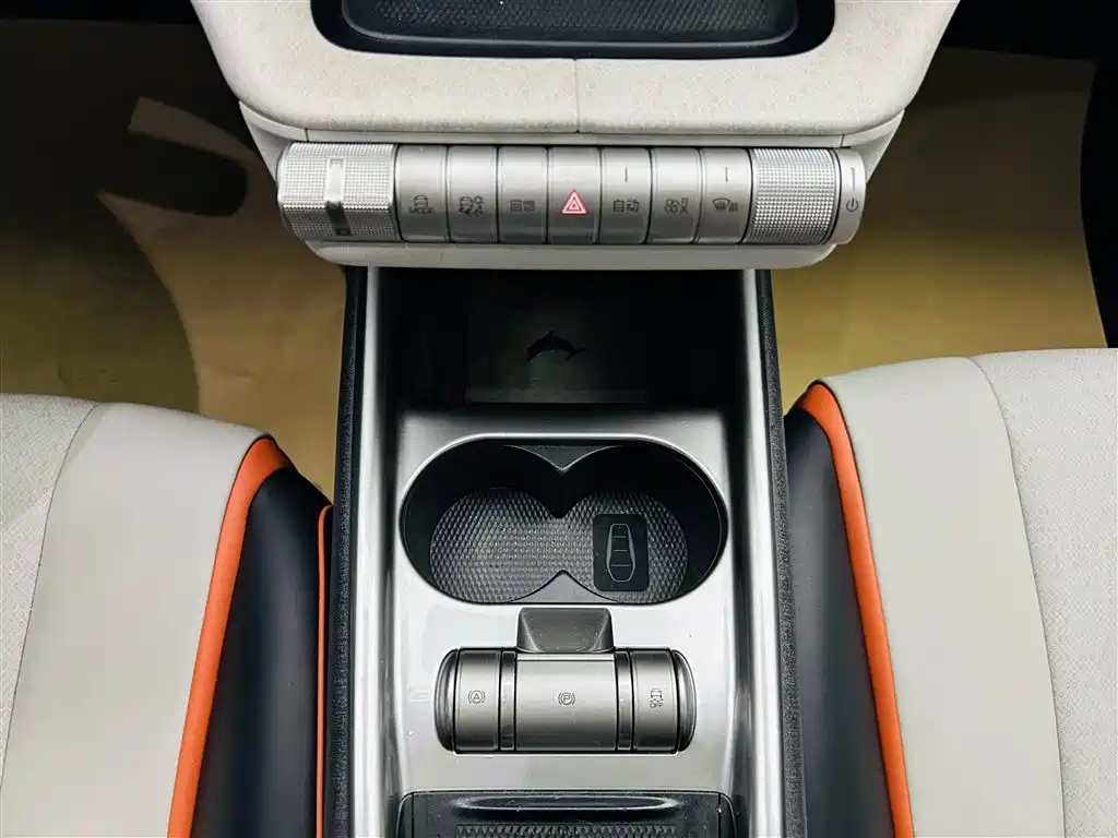 BYD Dolphin 2023 — фото 17