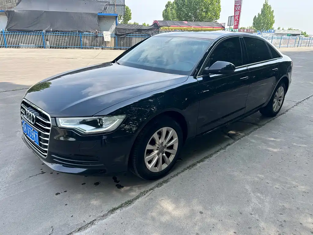 Audi A6L 2015 — фото 1