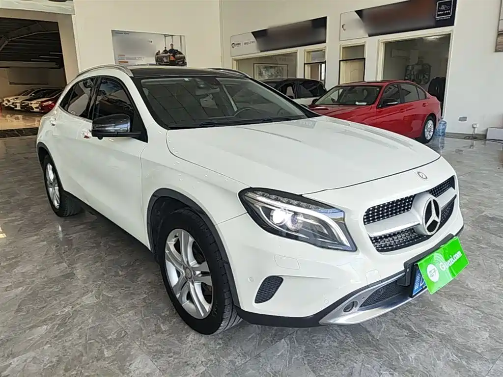 Mercedes-Benz GLA 2015 — фото 4