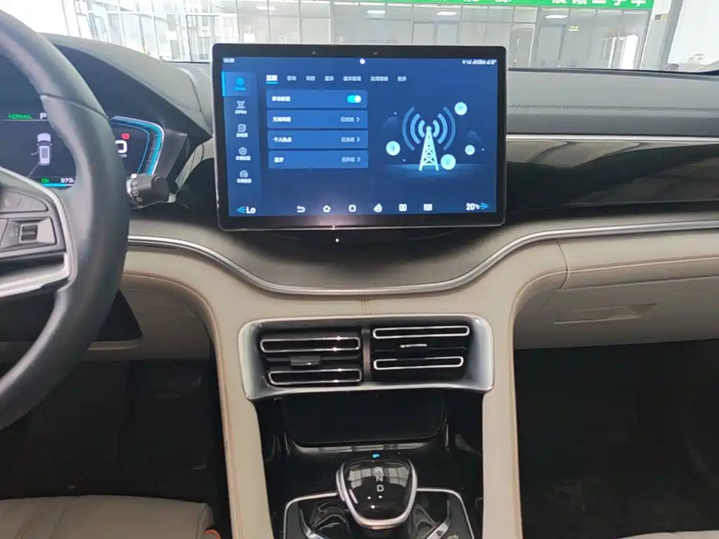 BYD Song PLUS New Energy 2021 — фото 13