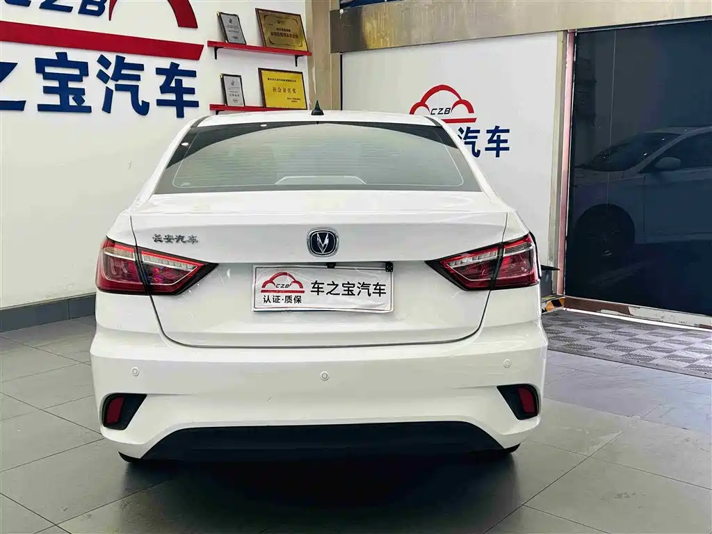 Changan Eado DT 2020 — фото 6