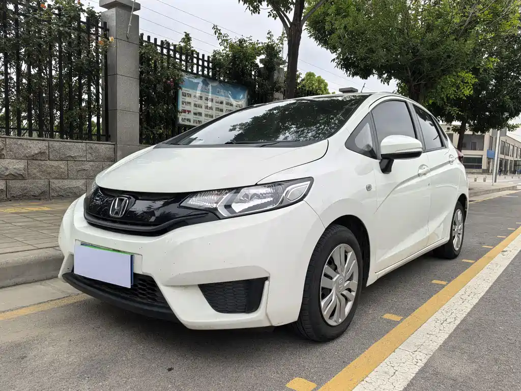 Honda Fit 2016 — фото 1
