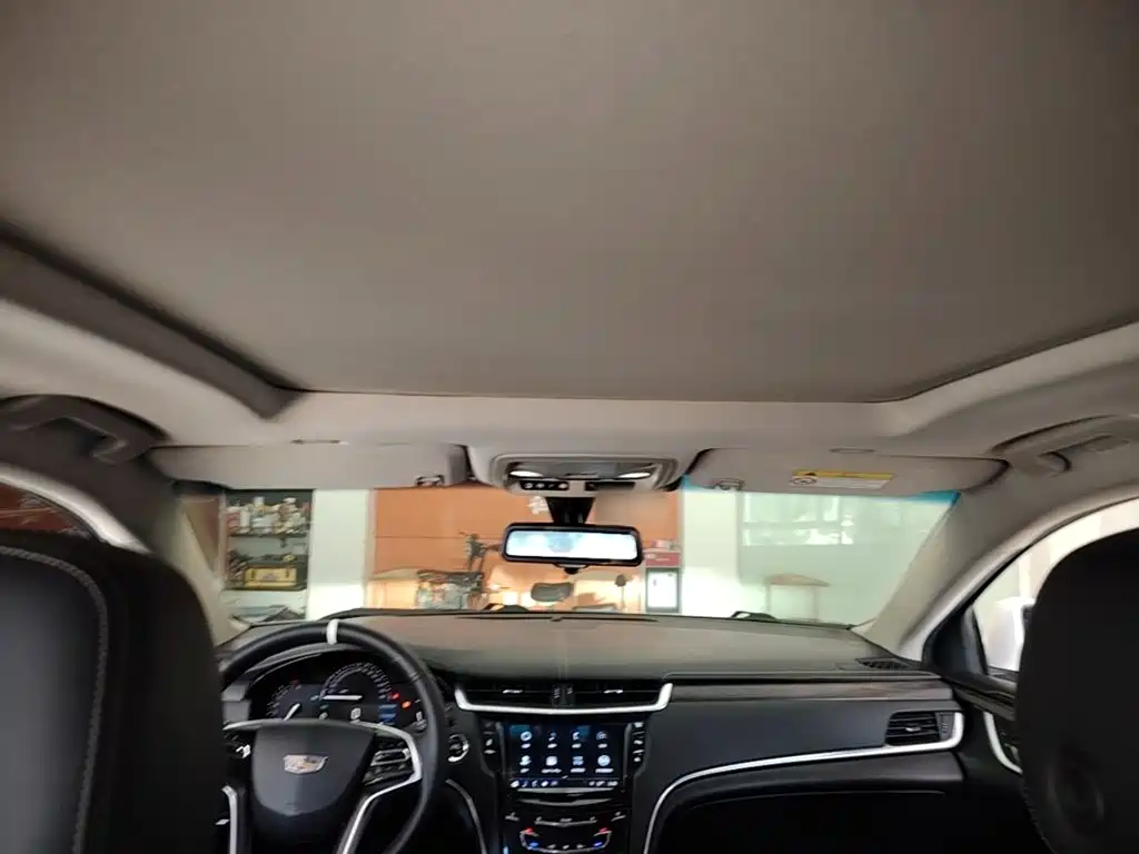Cadillac XTS 2019 — фото 18