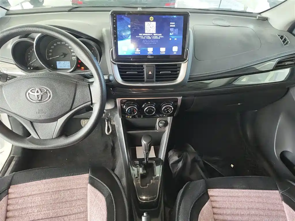 Toyota Yaris L 2021 — фото 9