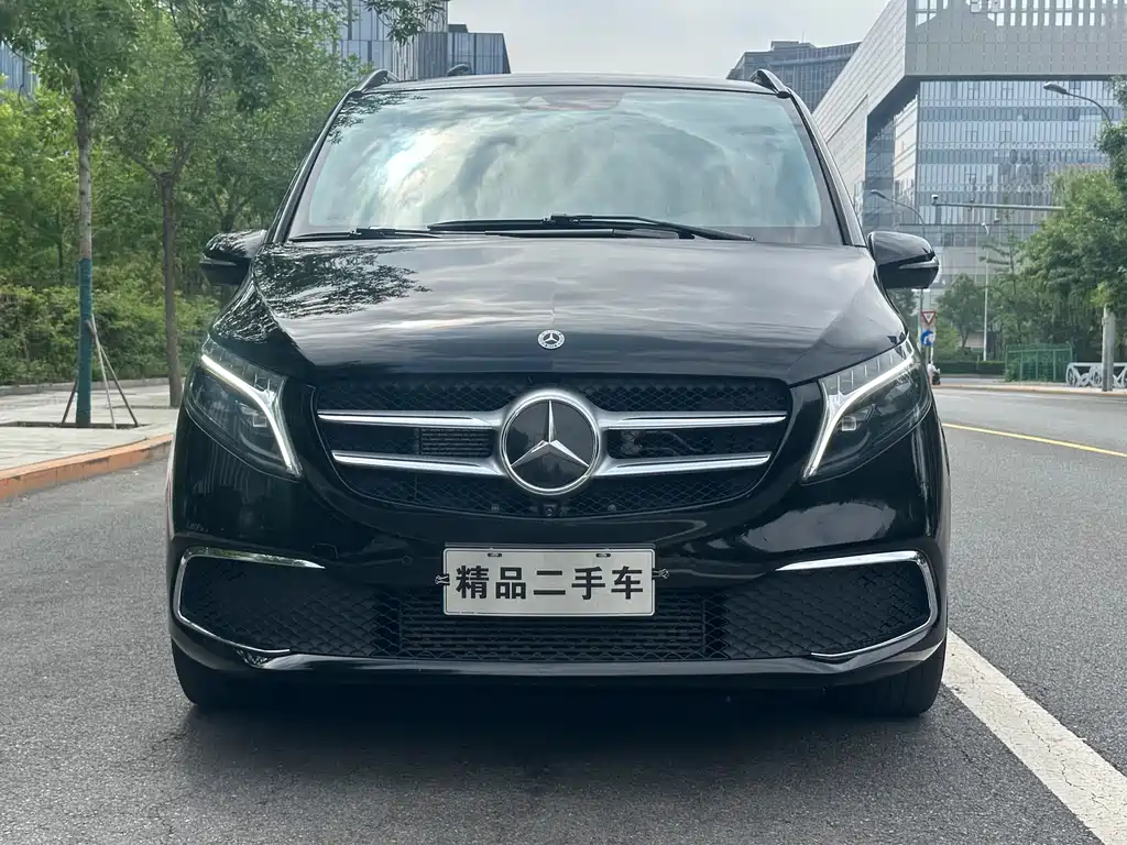 Mercedes-Benz V-Class 2023 — фото 2