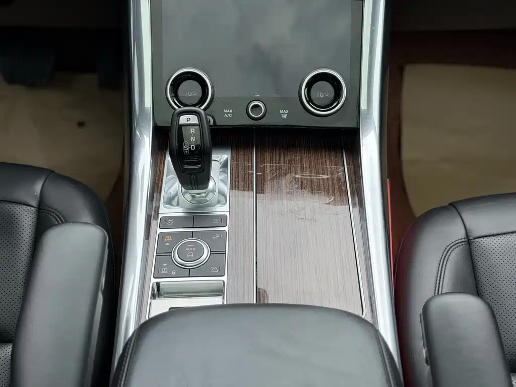 Land Rover Sport PHEV 2019 — фото 10