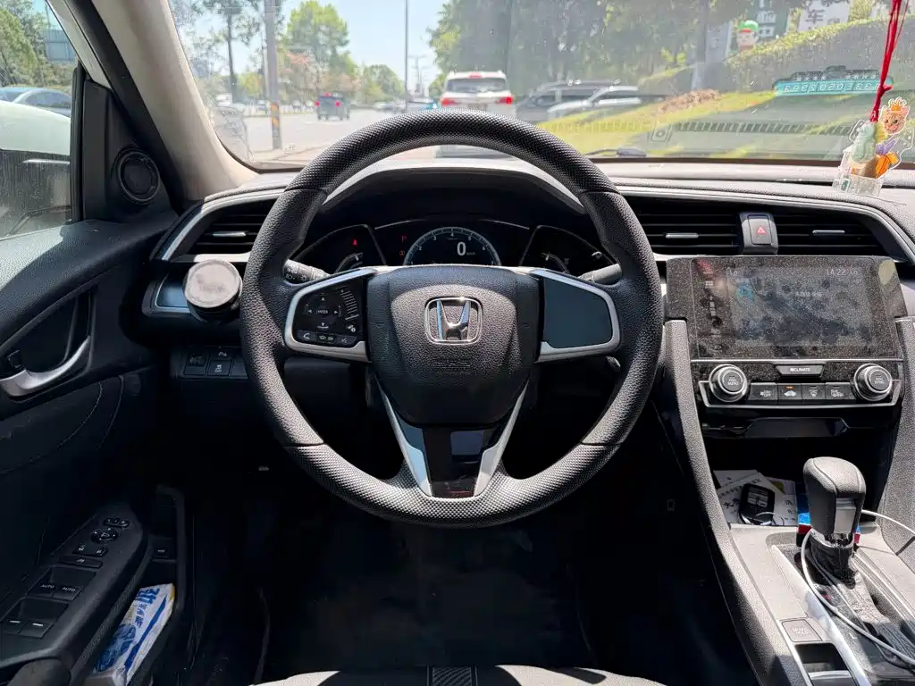 Honda Civic 2017 — фото 14