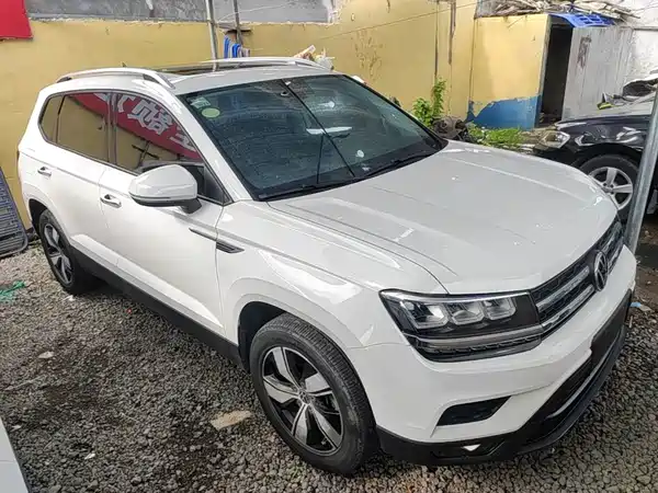Volkswagen Tharu 2021