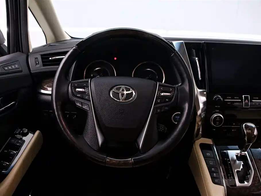Toyota Vellfire 2020 — фото 7