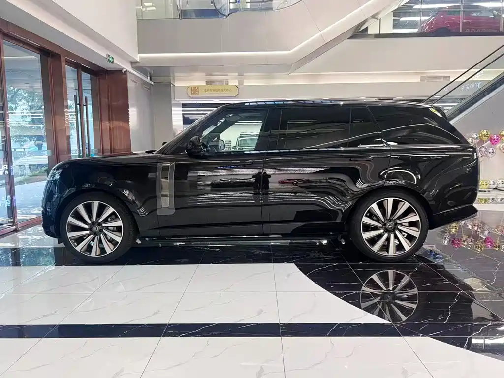 Land Rover Range Rover 2025 — фото 14