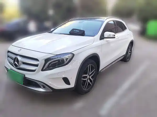 Mercedes-Benz GLA 2015