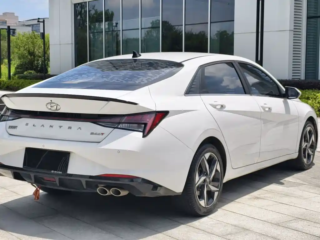 Hyundai Elantra 2021