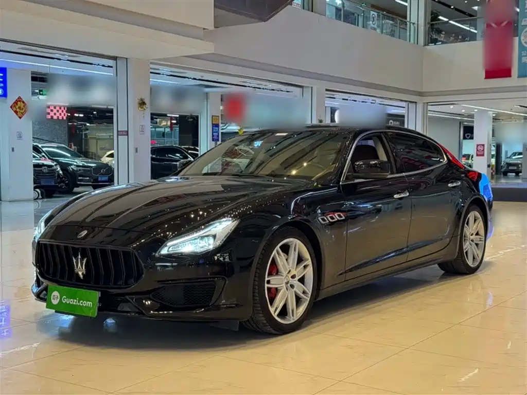 Maserati Quattroporte 2015 — фото 1