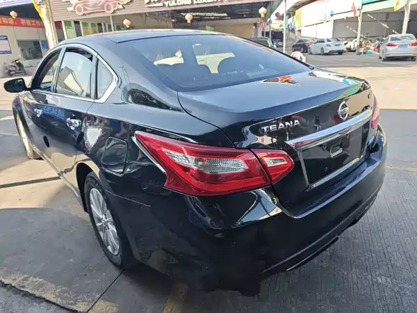 Nissan Teana 2018