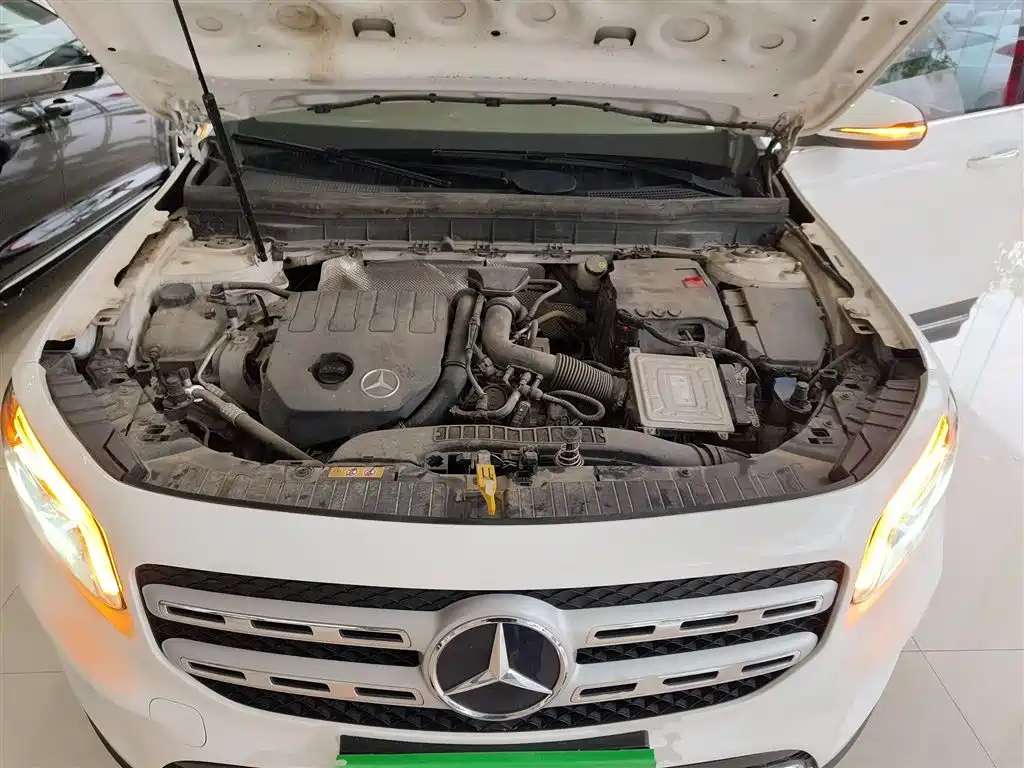 Mercedes-Benz GLB 2021 — фото 16