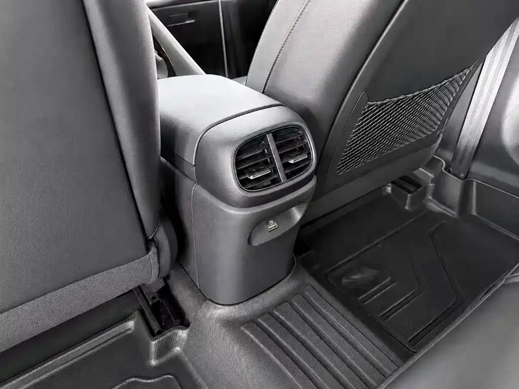 Hyundai Elantra 2022 — фото 13