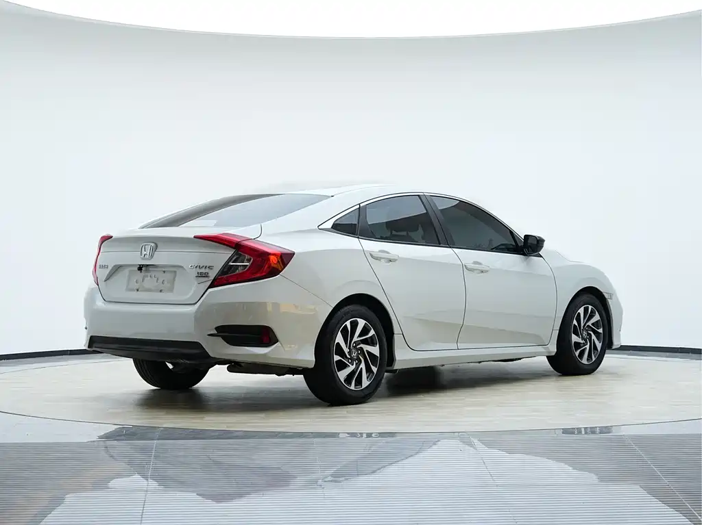 Honda Civic 2020 — фото 7