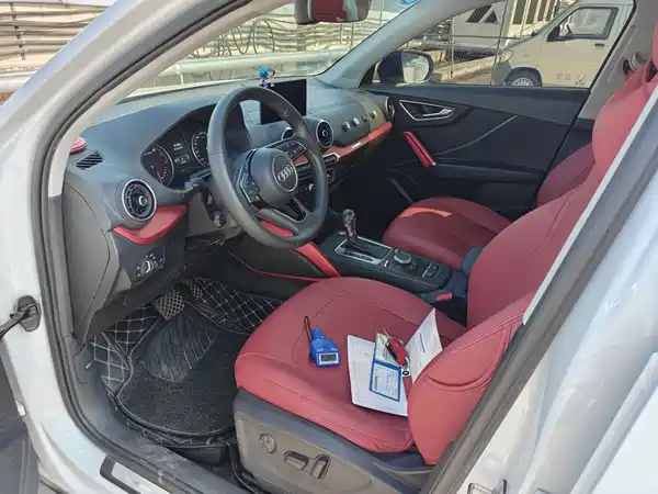 Audi Q2L 2019
