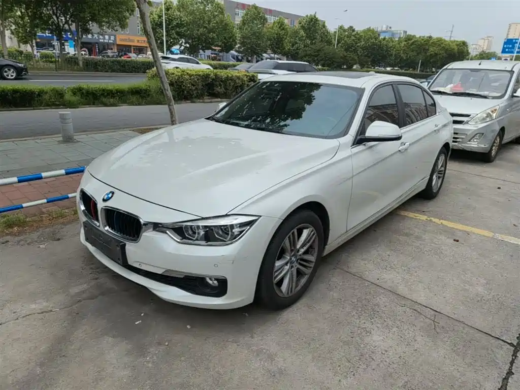 BMW 3 Series 2017 — фото 1