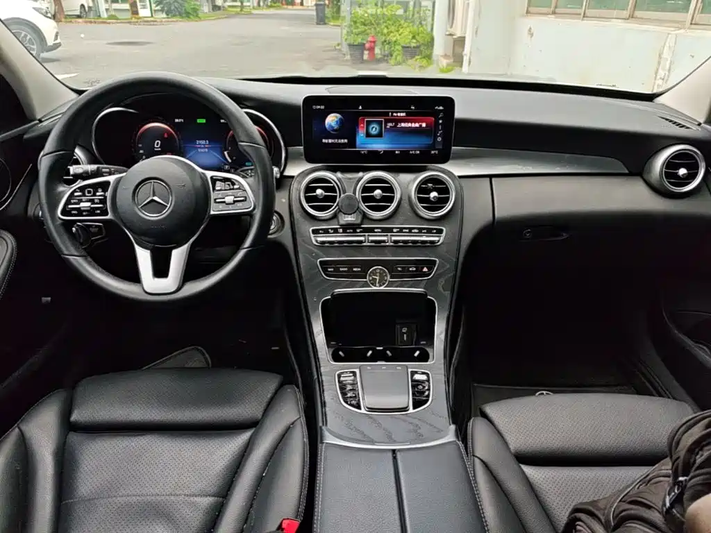 Mercedes-Benz C-Class 2019 — фото 10