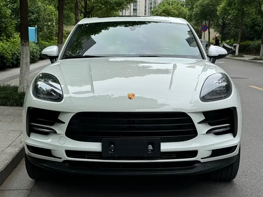 Porsche Macan 2021 — фото 2