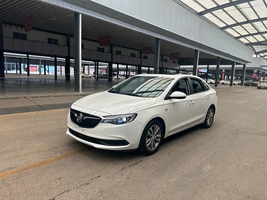 Buick Excelle 2019 — фото 1