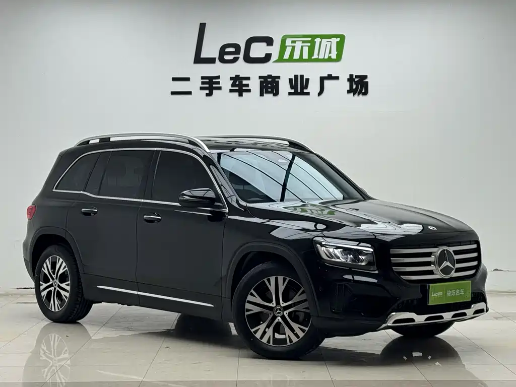 Mercedes-Benz GLB 2025 — фото 3
