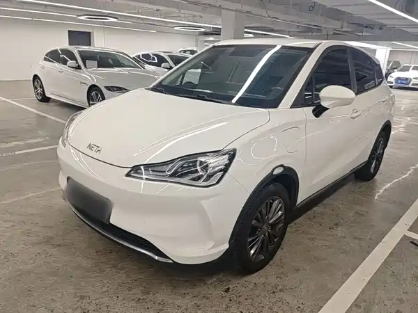 Neta V 2022