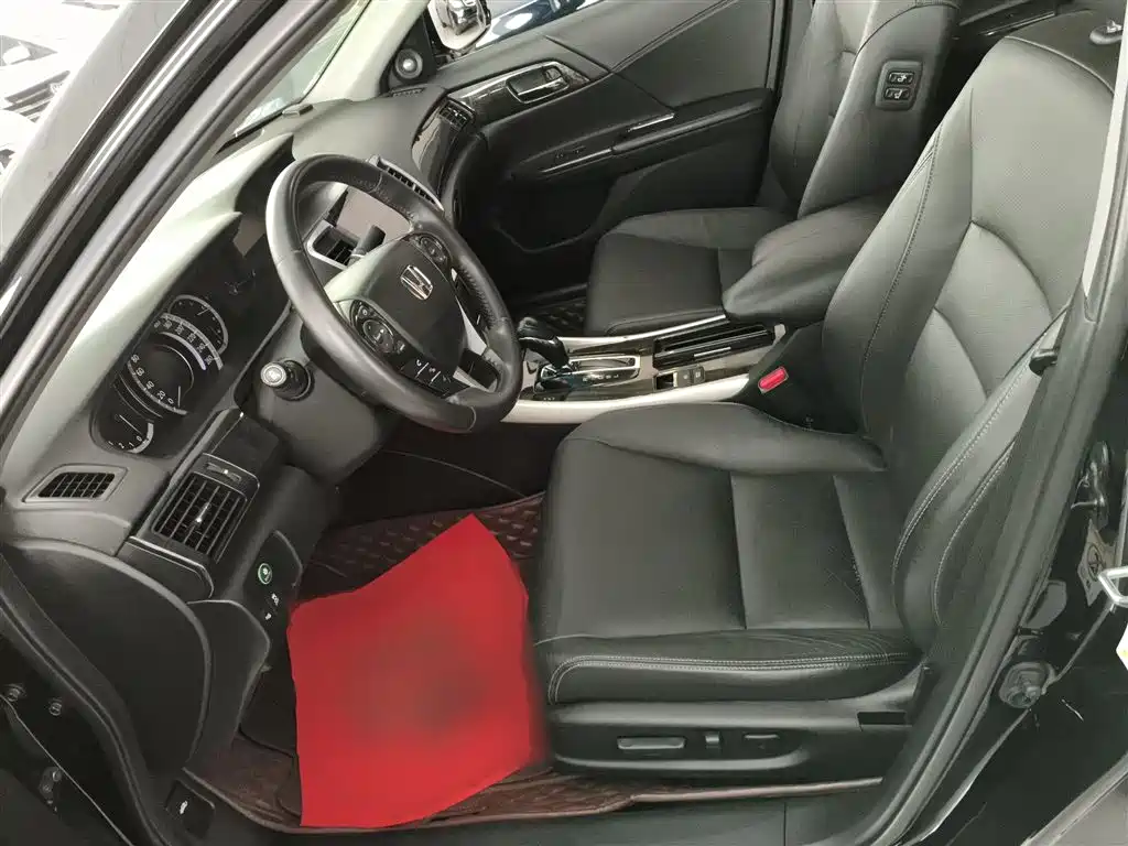 Honda Accord 2016 — фото 15