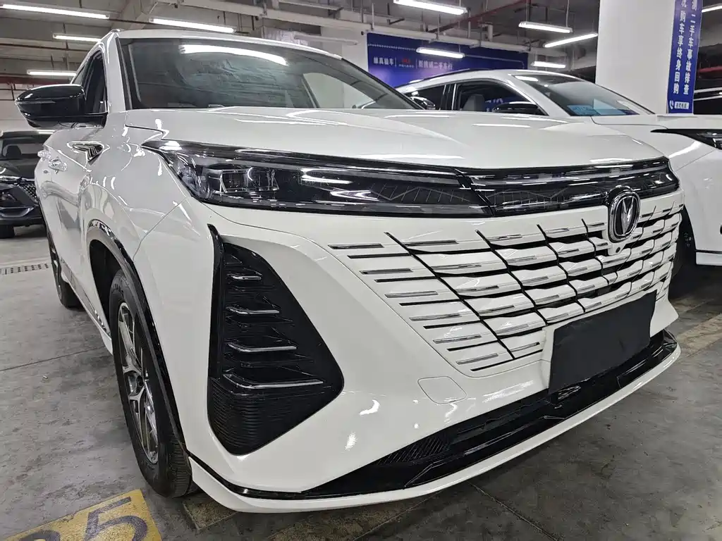 Changan CS75 PLUS 2024 — фото 3