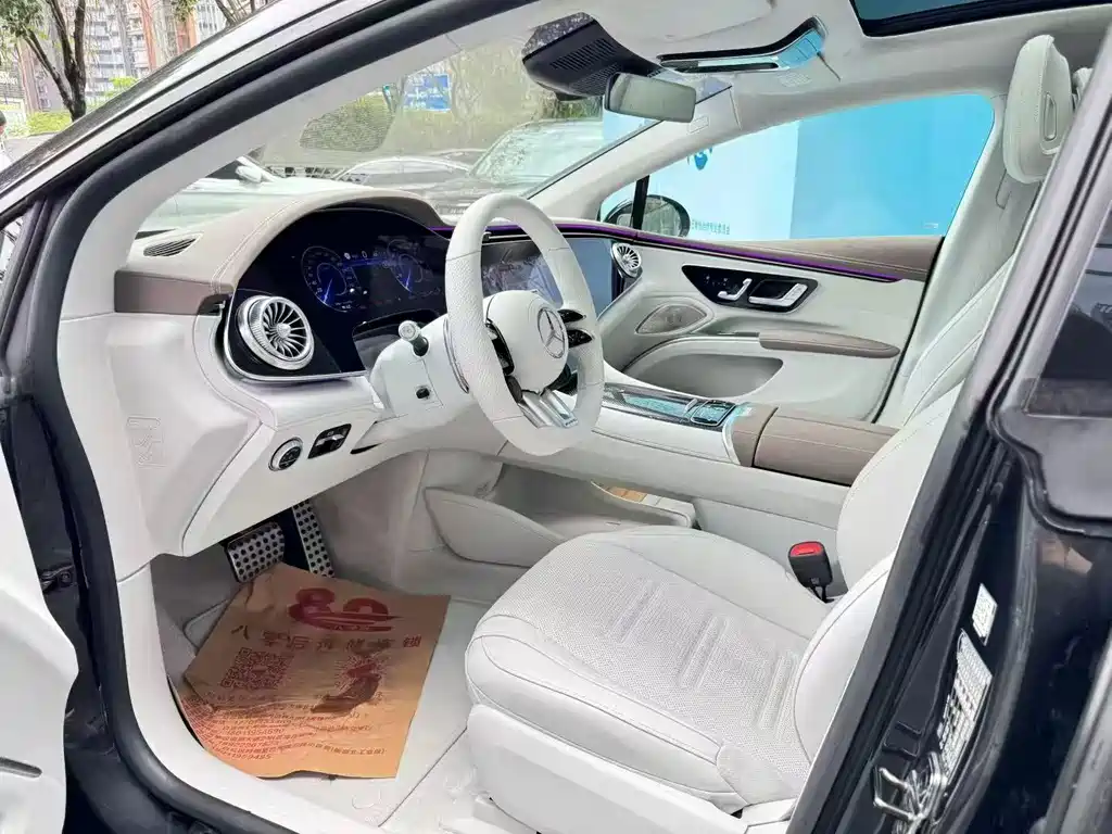 Mercedes-Benz EQS AMG 2025 — фото 7