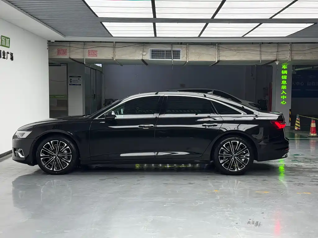 Audi A6L 2023