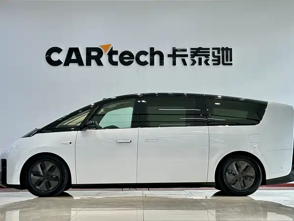 Li Auto MEGA 2025