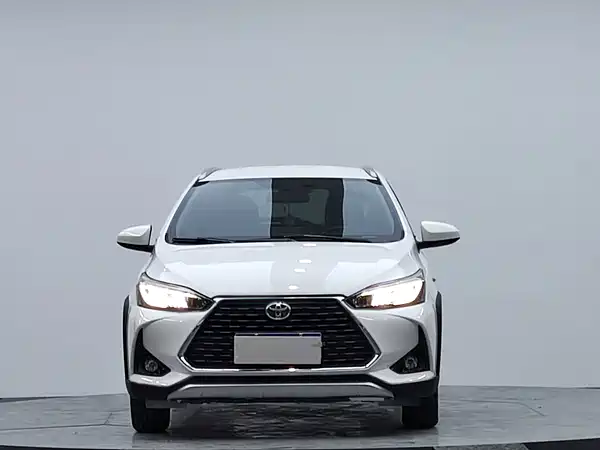 Toyota Yaris L 2022