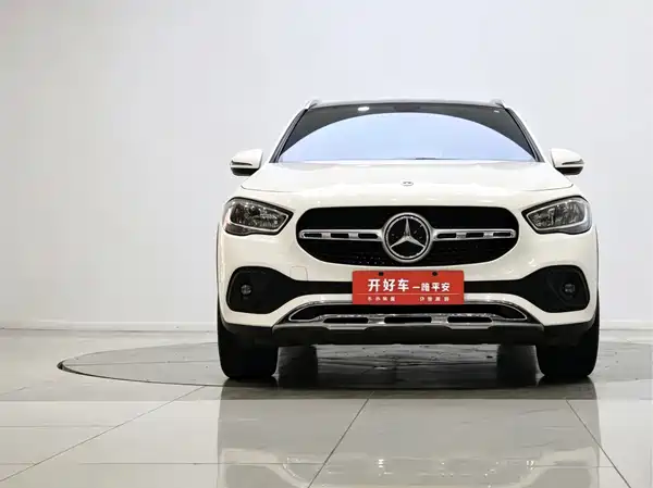 Mercedes-Benz GLA 2020