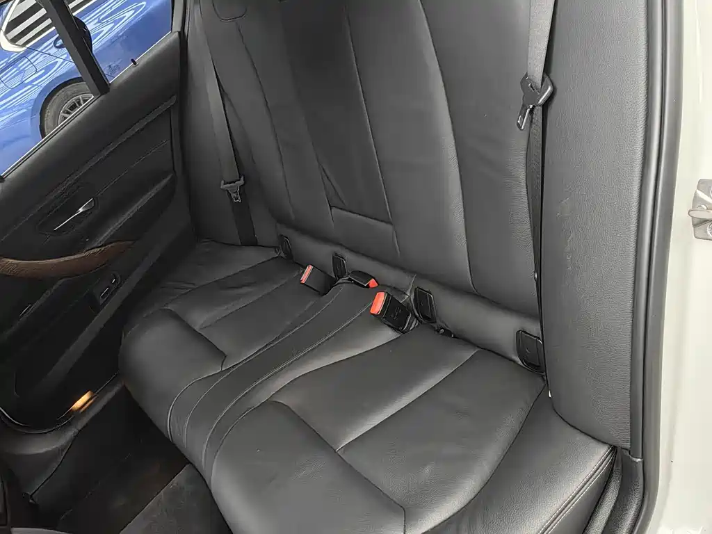 BMW 3 Series 2013 — фото 11