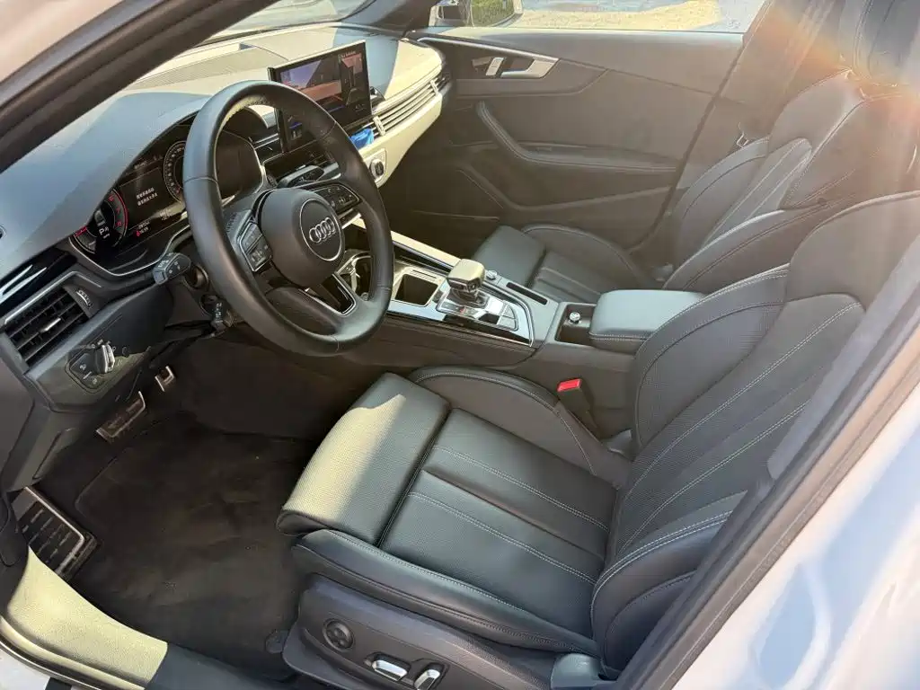 Audi A4L 2025