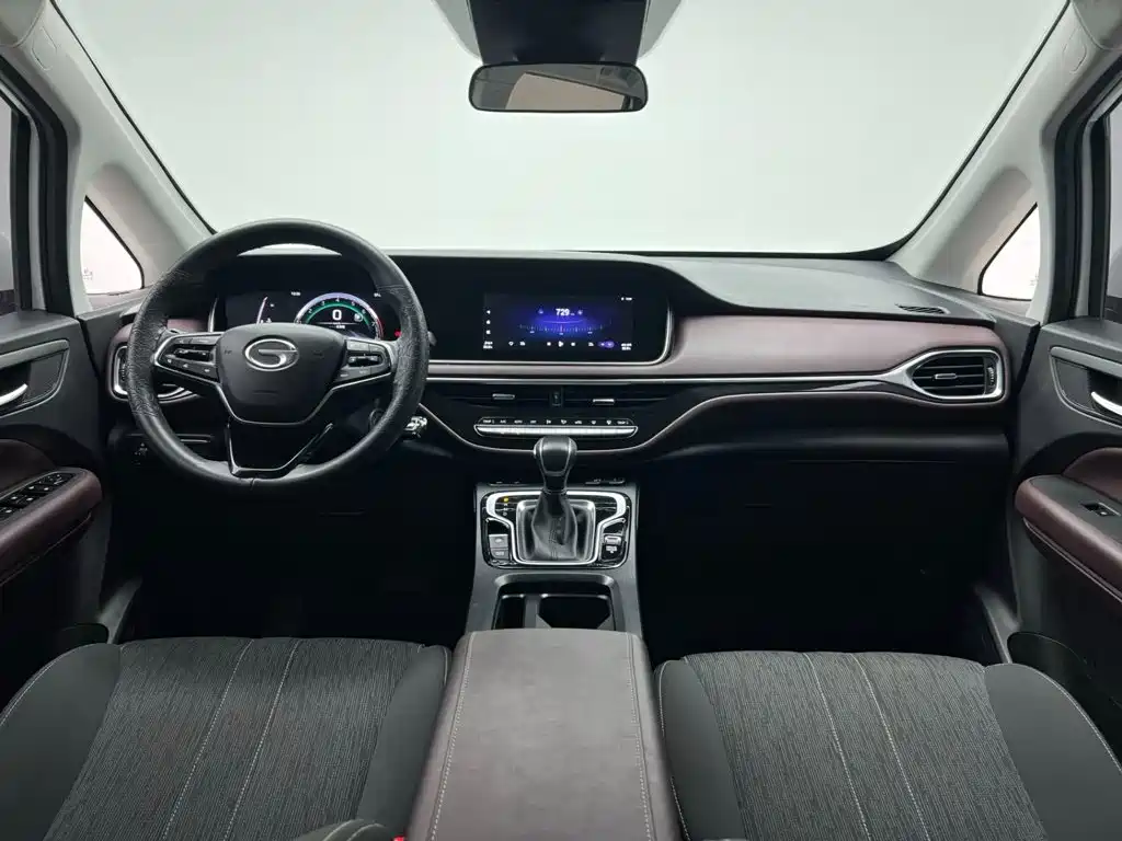 GAC Trumpchi M6 2022 — фото 11