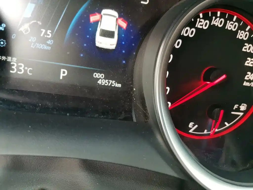 Toyota Camry 2018 — фото 13