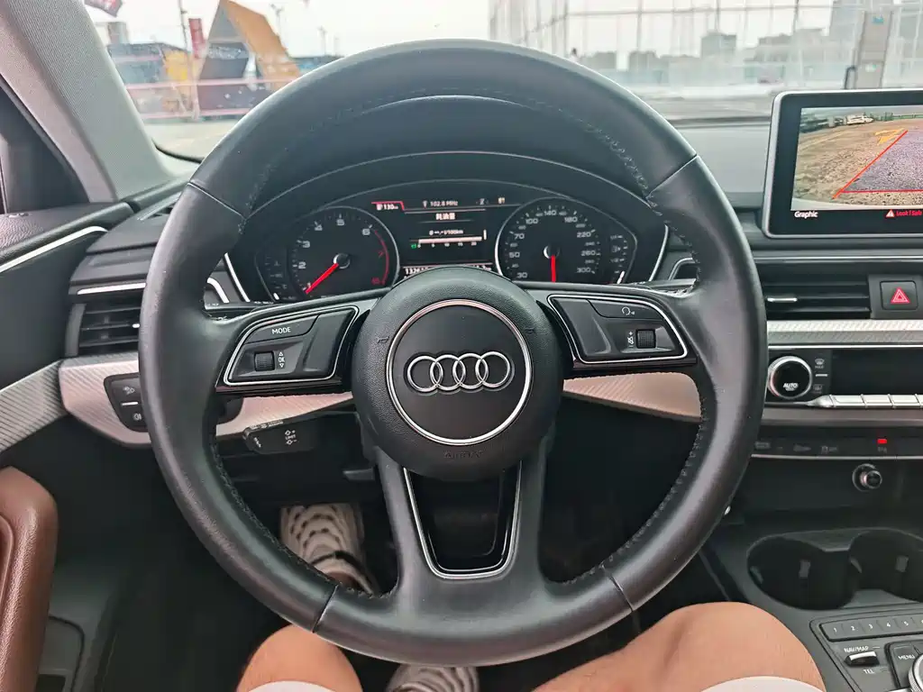 Audi A4L 2017 — фото 14