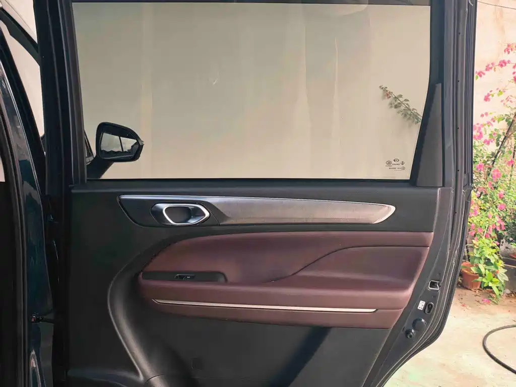 GAC Trumpchi M6 2022 — фото 32