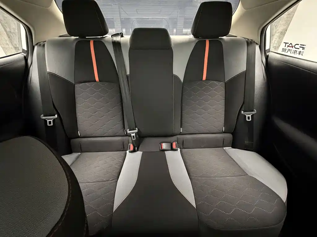 Toyota Corolla 2023 — фото 11