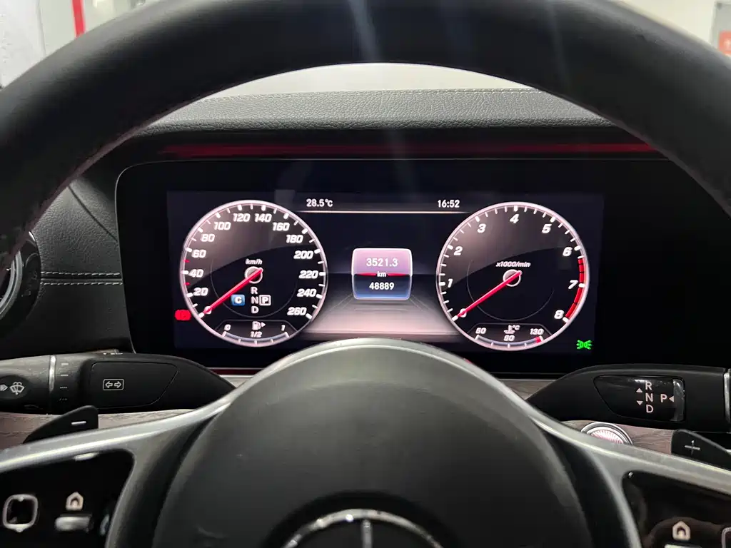 Mercedes-Benz E-Class 2020 — фото 8