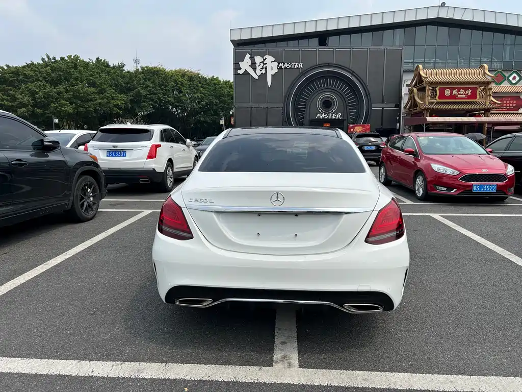 Mercedes-Benz C-Class 2019 — фото 11