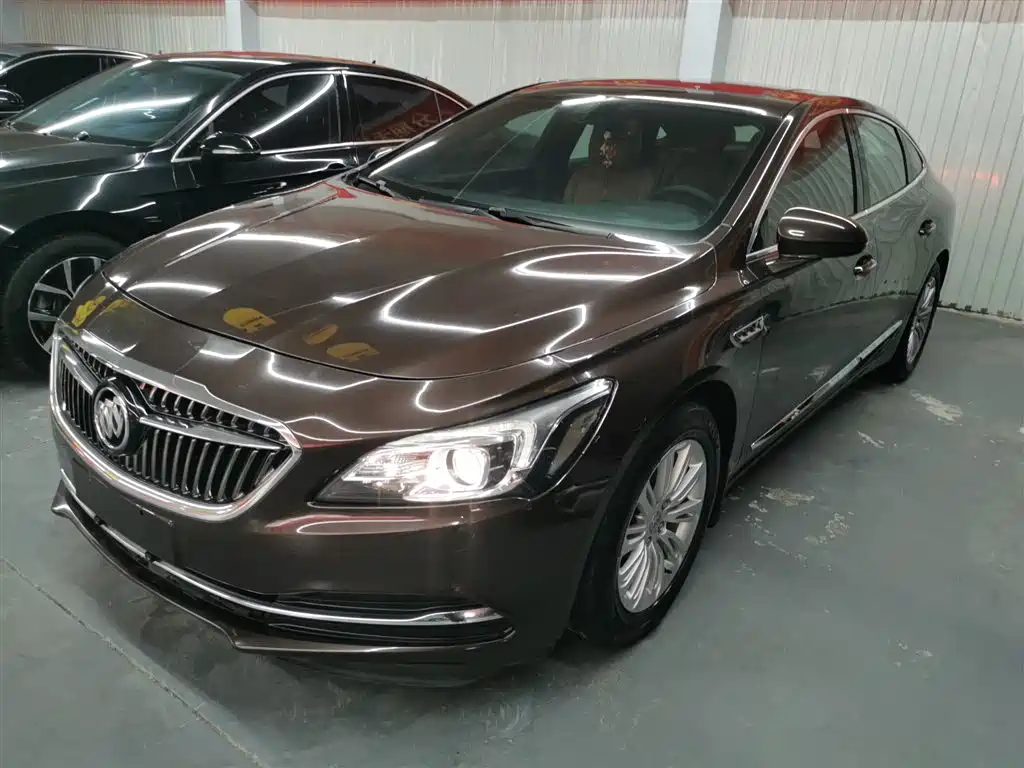 Buick LaCrosse 2017 — фото 2