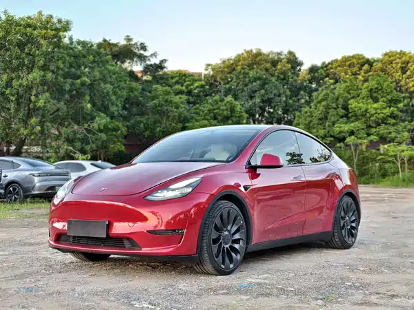 Tesla Model Y 2022