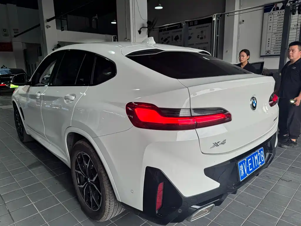 BMW X4 2023